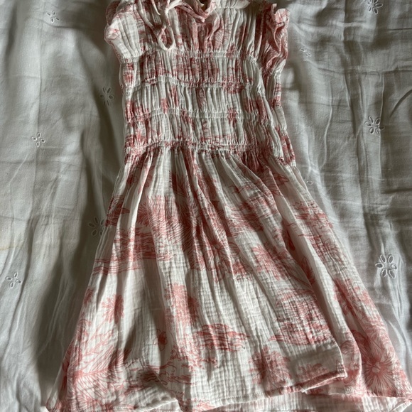 Pink and white beach dress - Picture 2 of 2